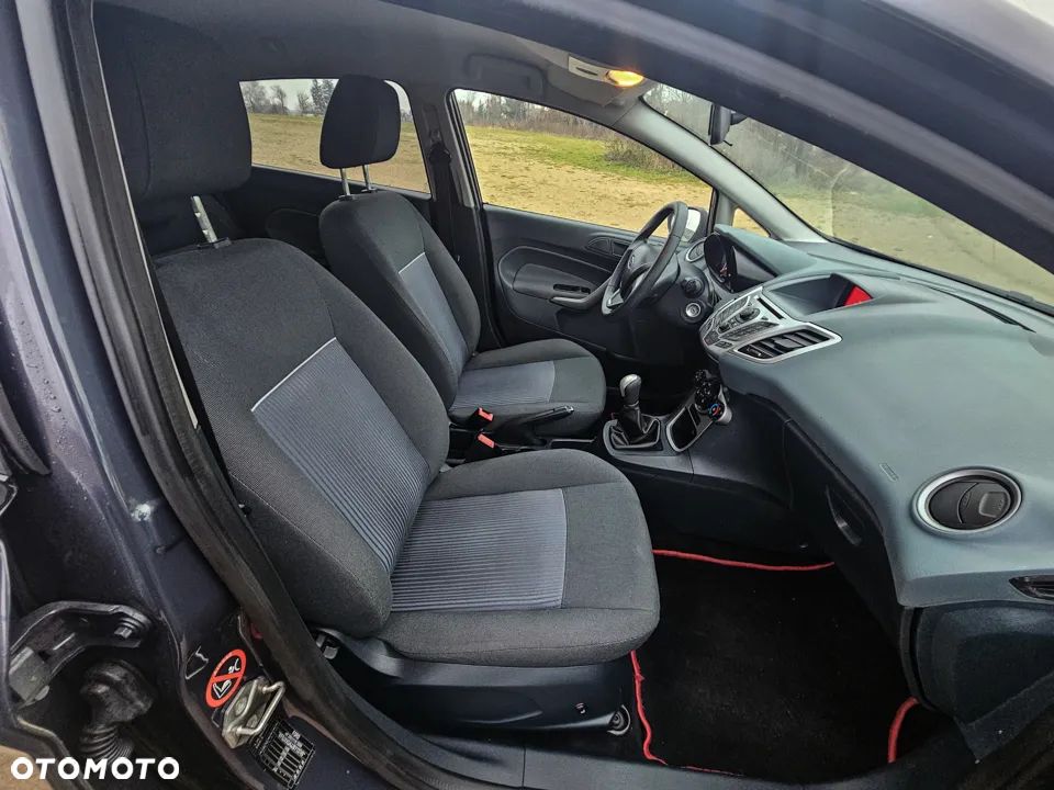 Ford Fiesta 1.25 Ambiente - 25