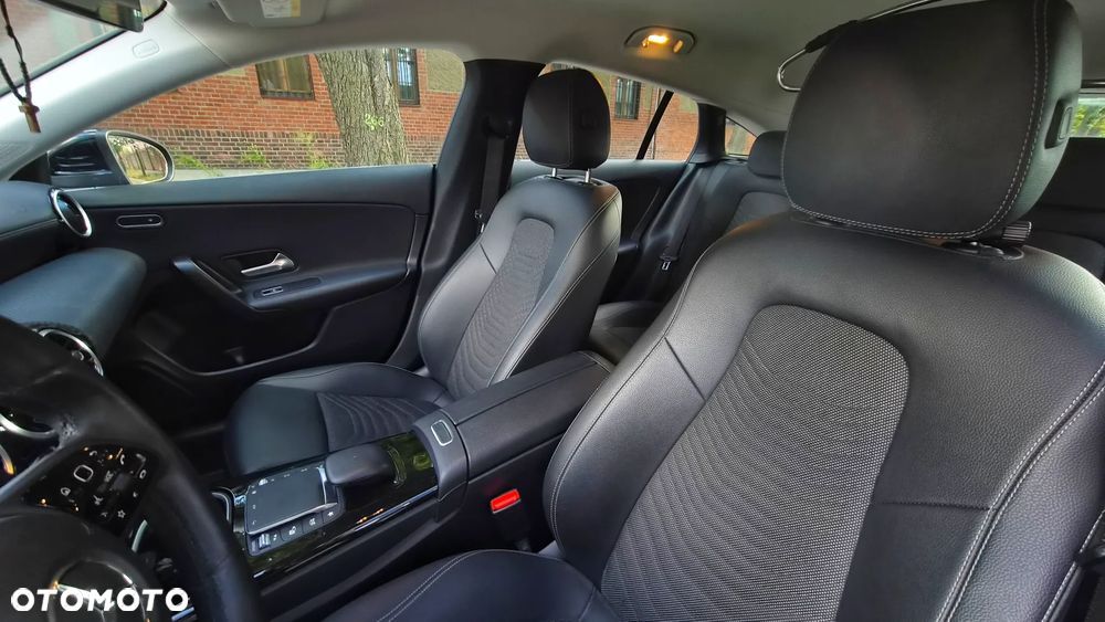 Mercedes-Benz CLA - 35