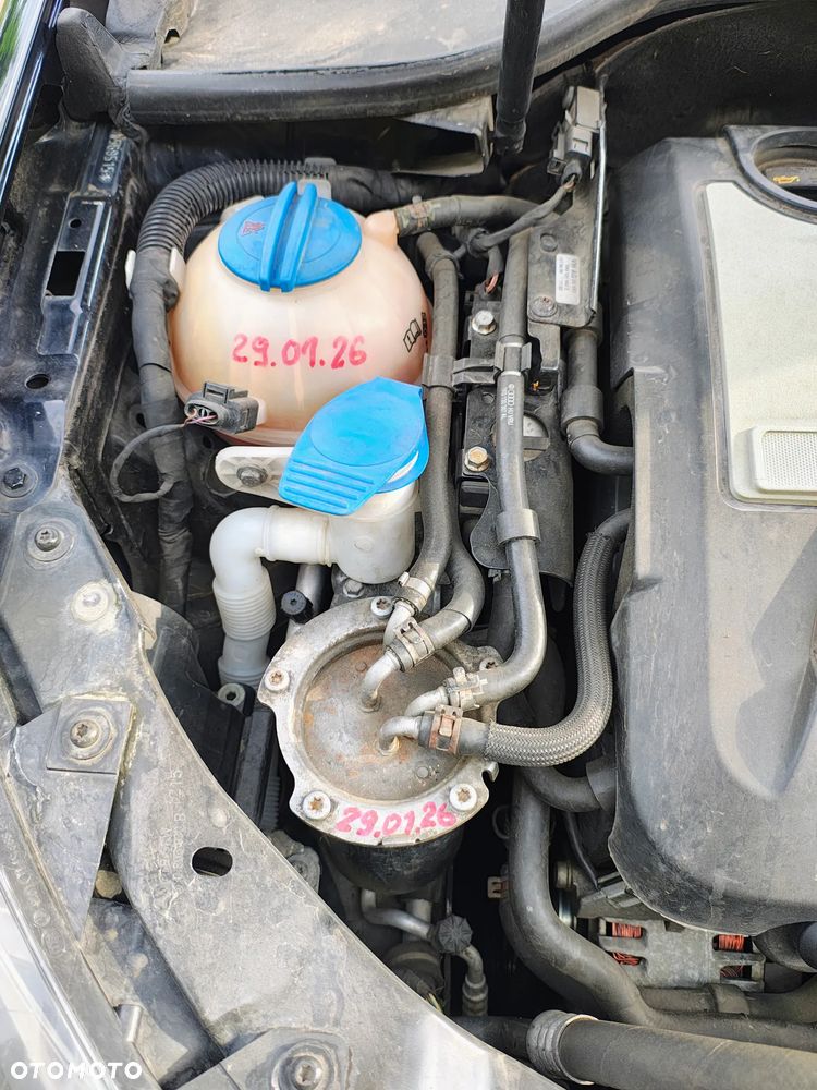 Volkswagen Golf 2.0 TDI DPF Comfortline 119 g - 10