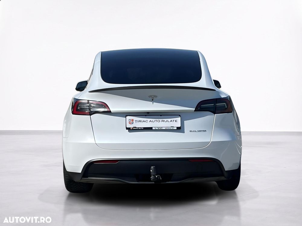 Tesla Model Y AWD Performance - 5