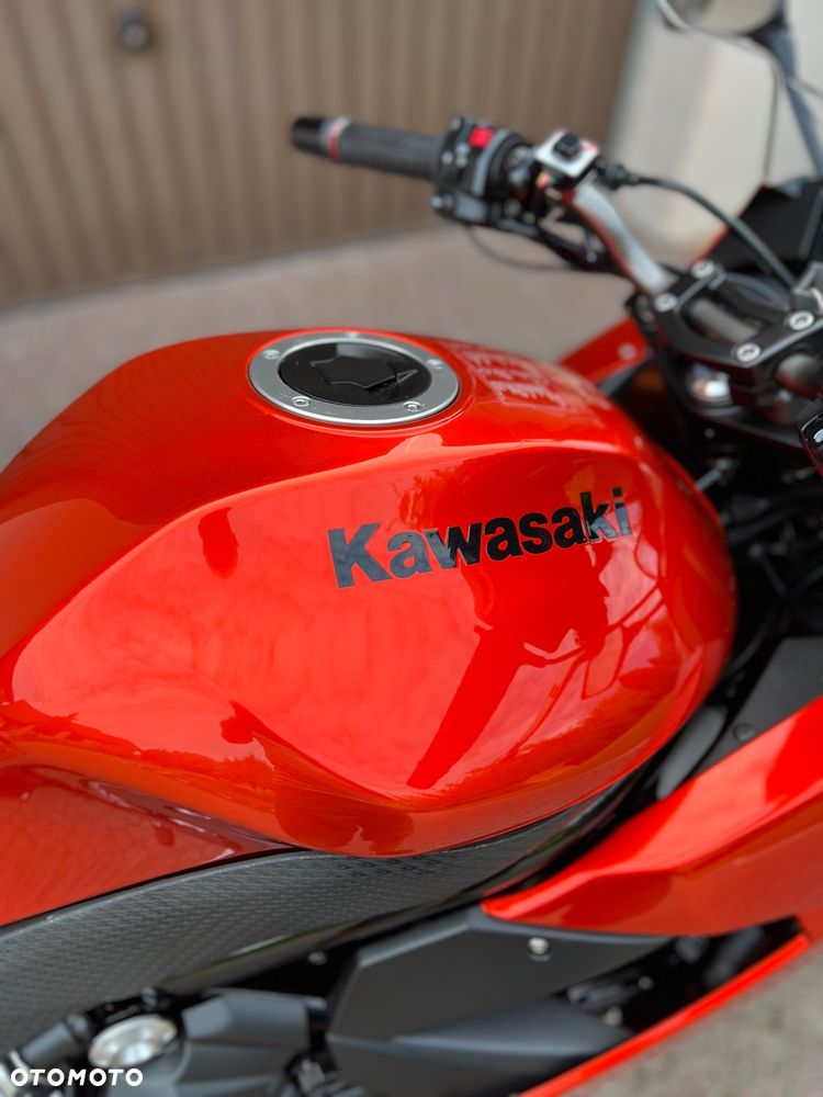 Kawasaki ER - 3