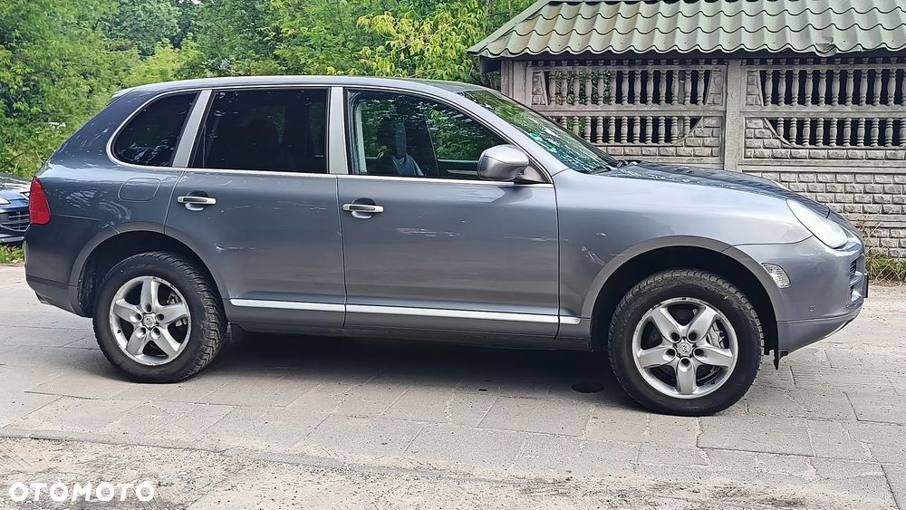 Porsche Cayenne - 13