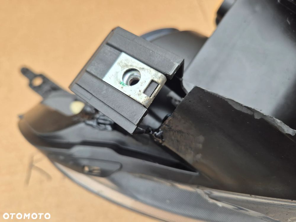Toyota Proace lampa lewa 2016-.Zwykła. EU. - 11