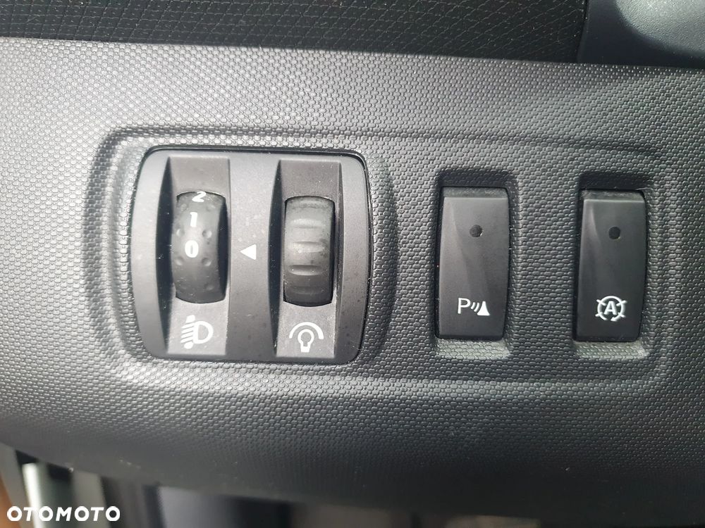 Renault Clio 1.5 dCi Business - 20