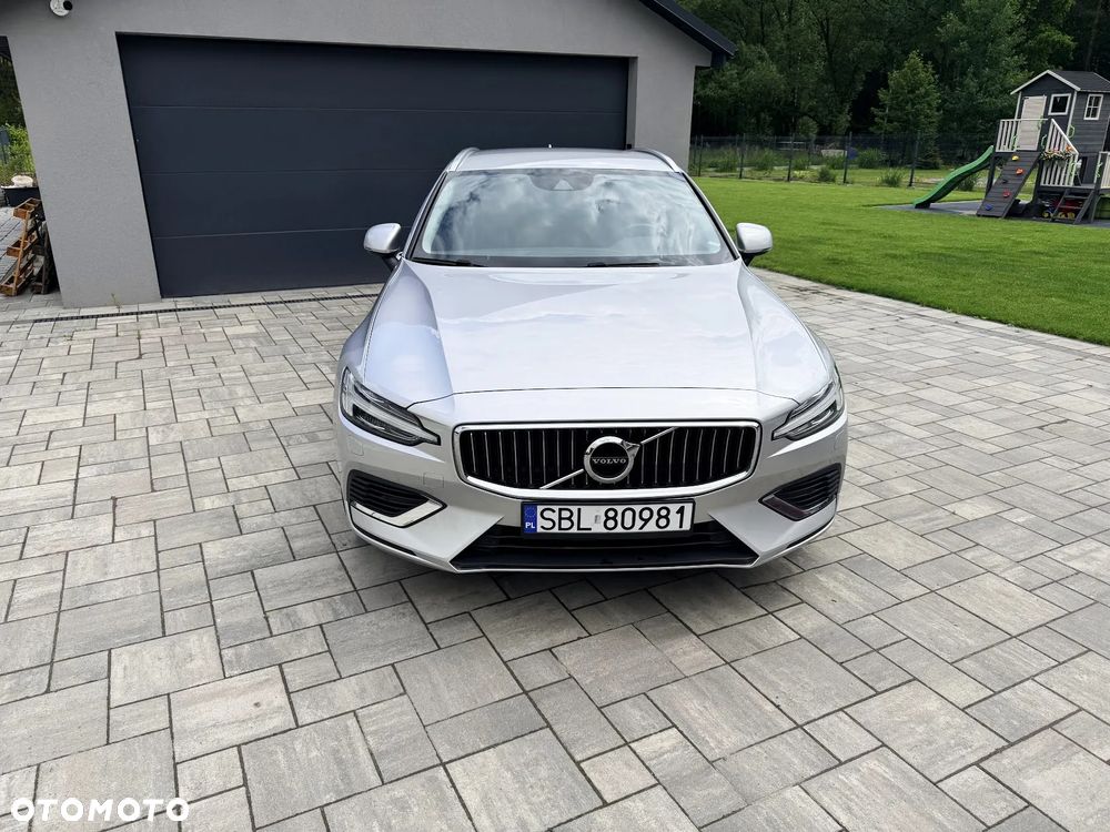 Volvo V60 T6 AWD Plug-In Hybrid Ultra Bright - 2