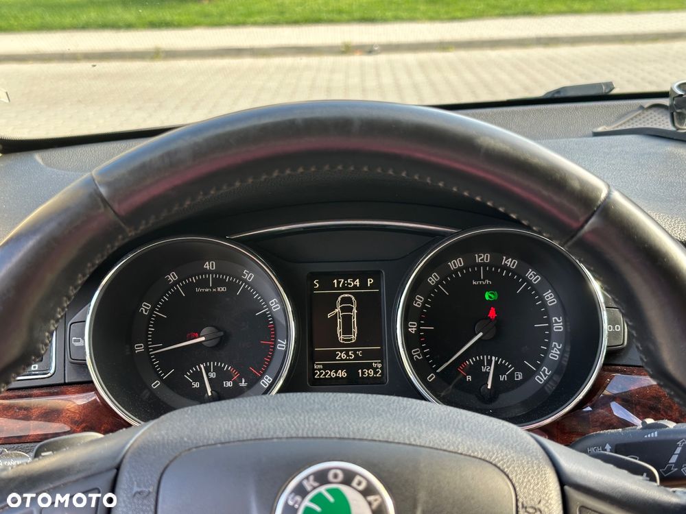 Skoda Superb 2.0 TSI Platinum DSG - 10