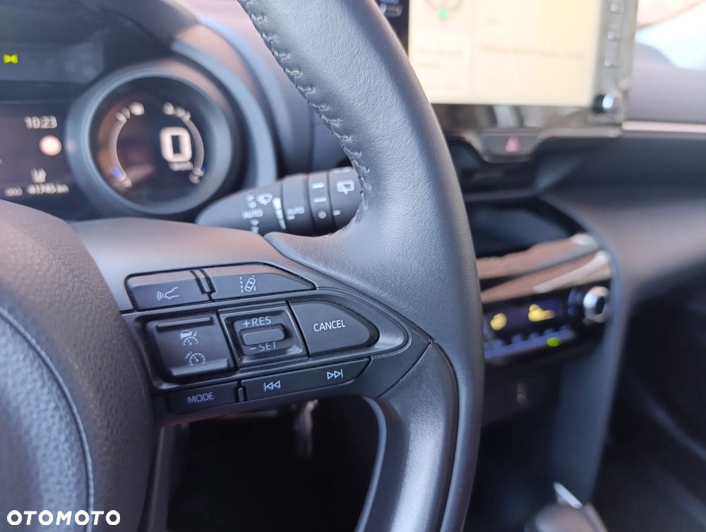 Toyota Yaris Cross Hybrid 1.5 Comfort - 25