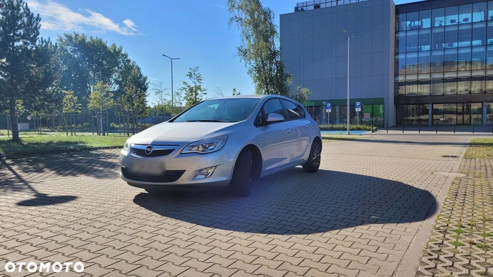 Opel Astra 1.7 CDTI Cosmo - 6