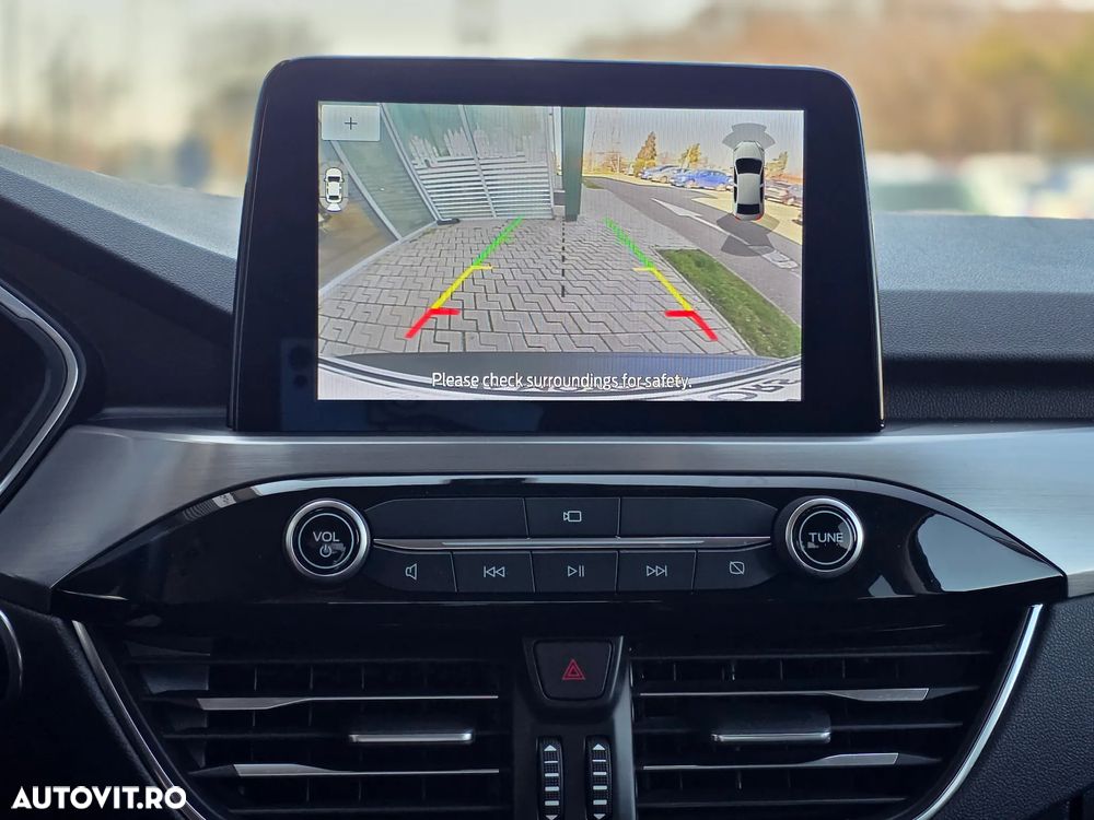 Ford Kuga 1.5 EcoBoost FWD Titanium - 36