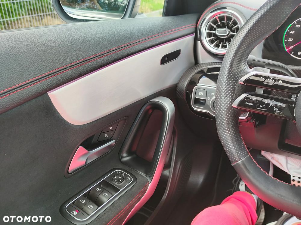 Mercedes-Benz CLA 200 mHEV AMG Line 7G-DCT - 14