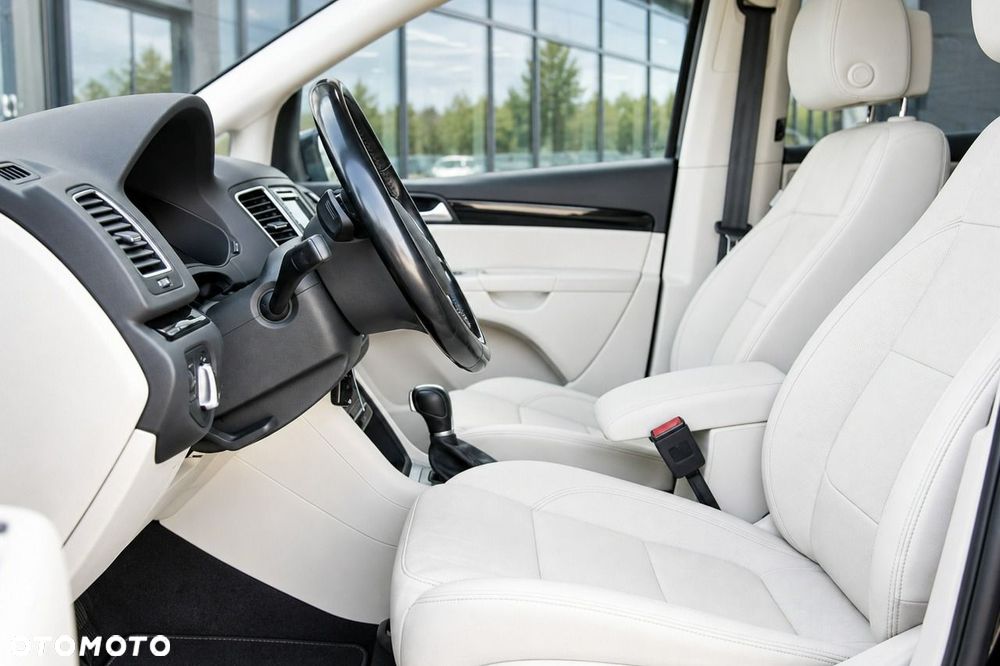 Volkswagen Sharan 2.0 TDI DSG (BlueMotion Technology) Highline - 16