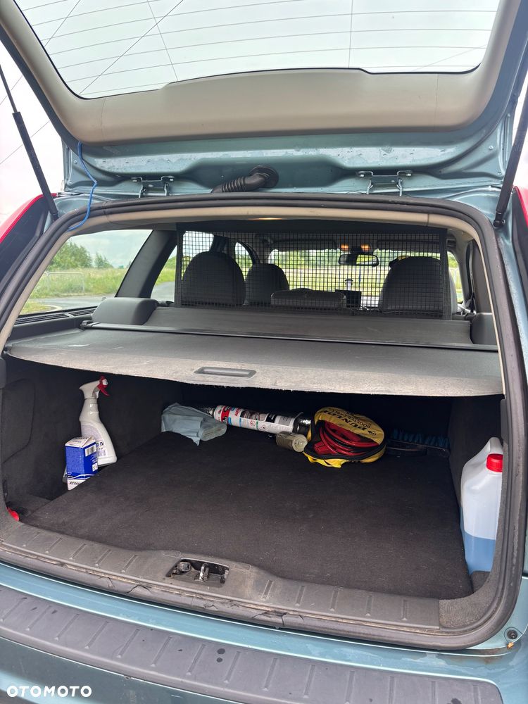 Volvo V50 1.8 - 10