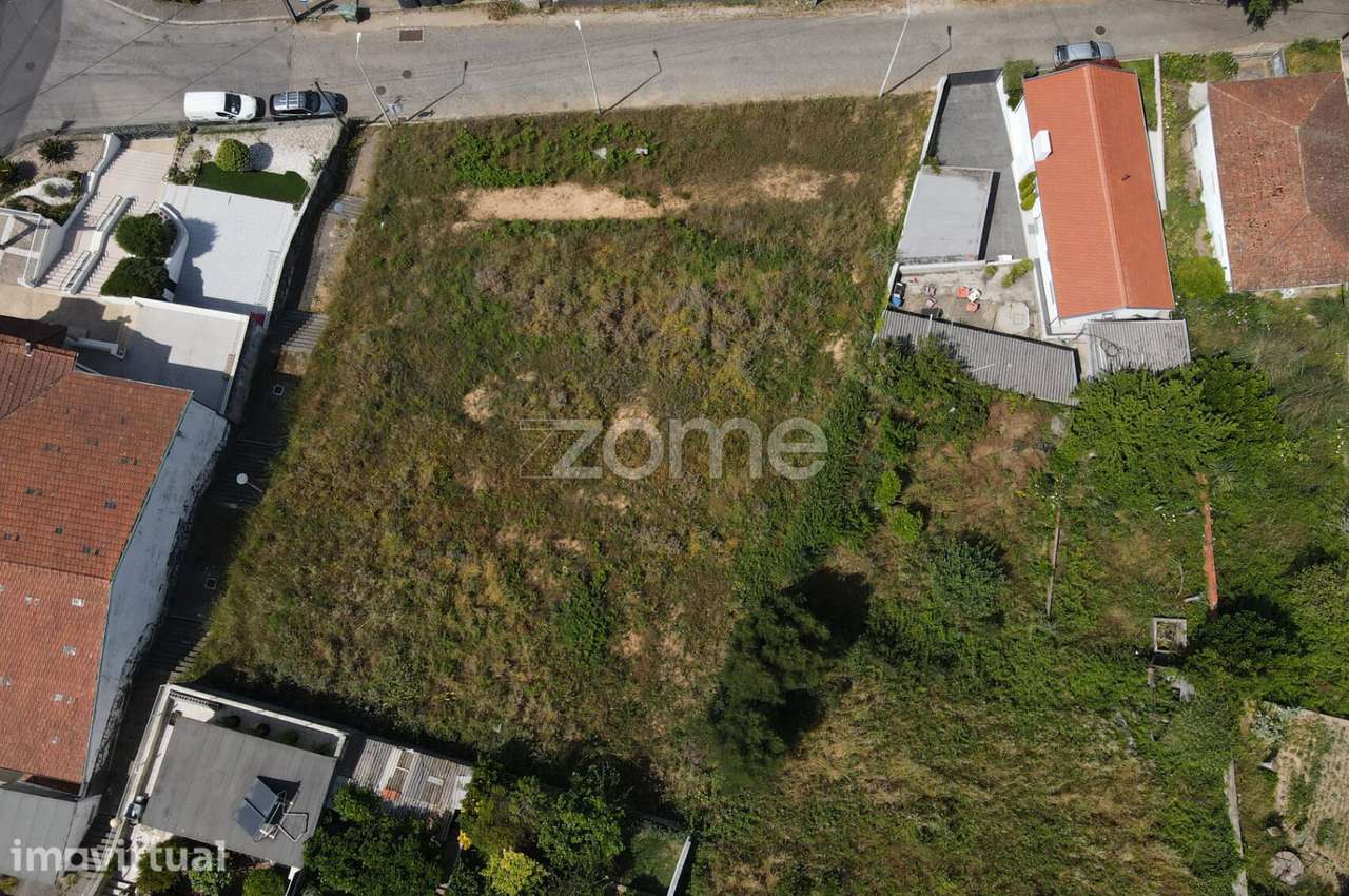 Lote Terreno, Pedroso - Grande imagem: 2/10