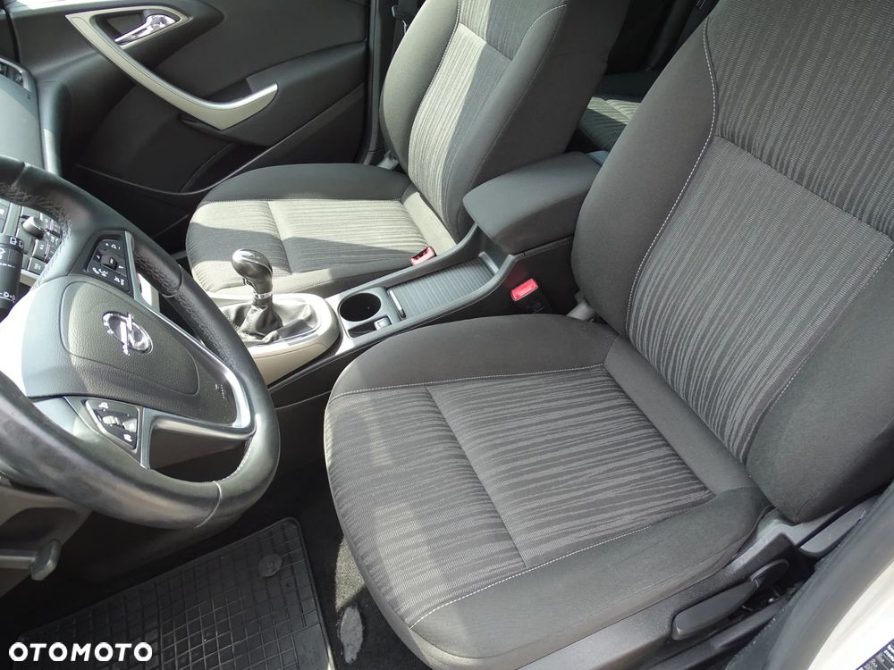 Opel Astra 1.4 Turbo Style - 23