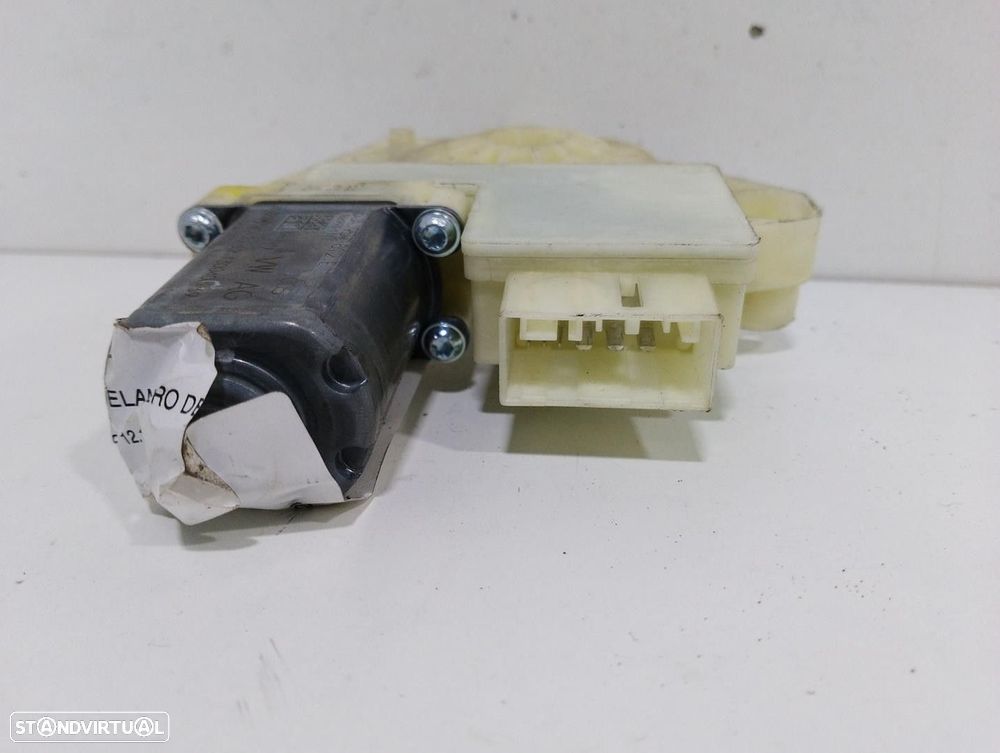 MOTOR ELEVADOR DE VIDRO FRONTAL DIREITO SKODA RAPID 2016 - 1