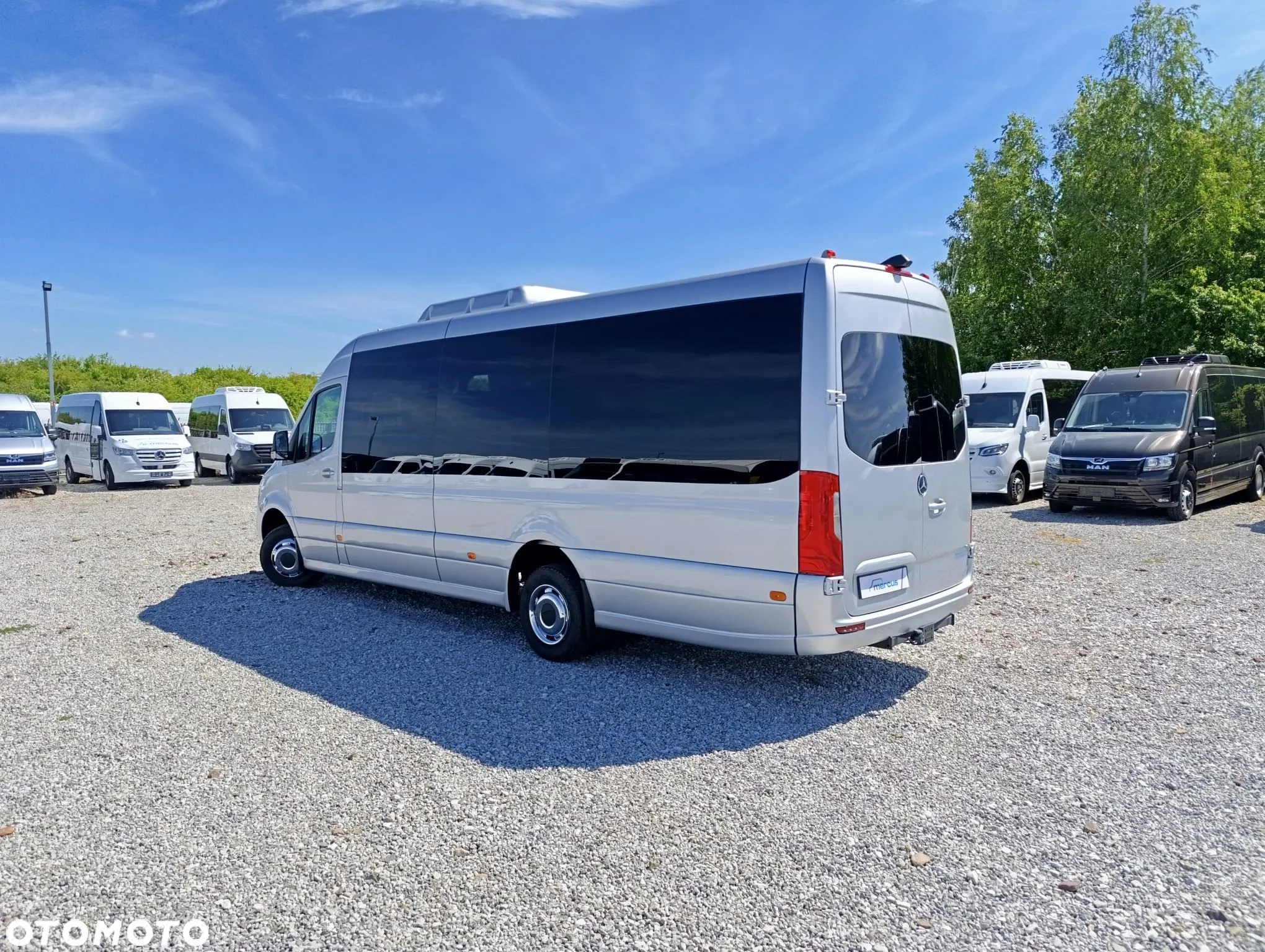 Mercedes-Benz Sprinter 517 - 8