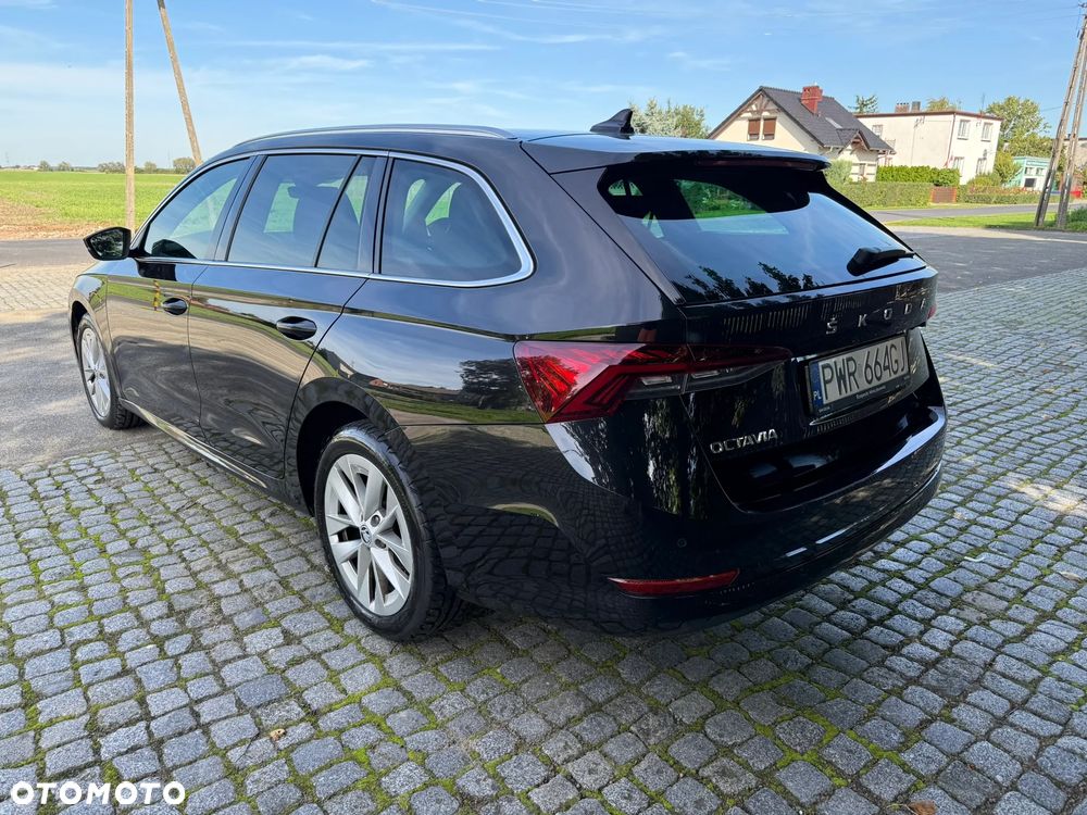 Skoda Octavia ver-2-0-tdi-dsg-style - 8