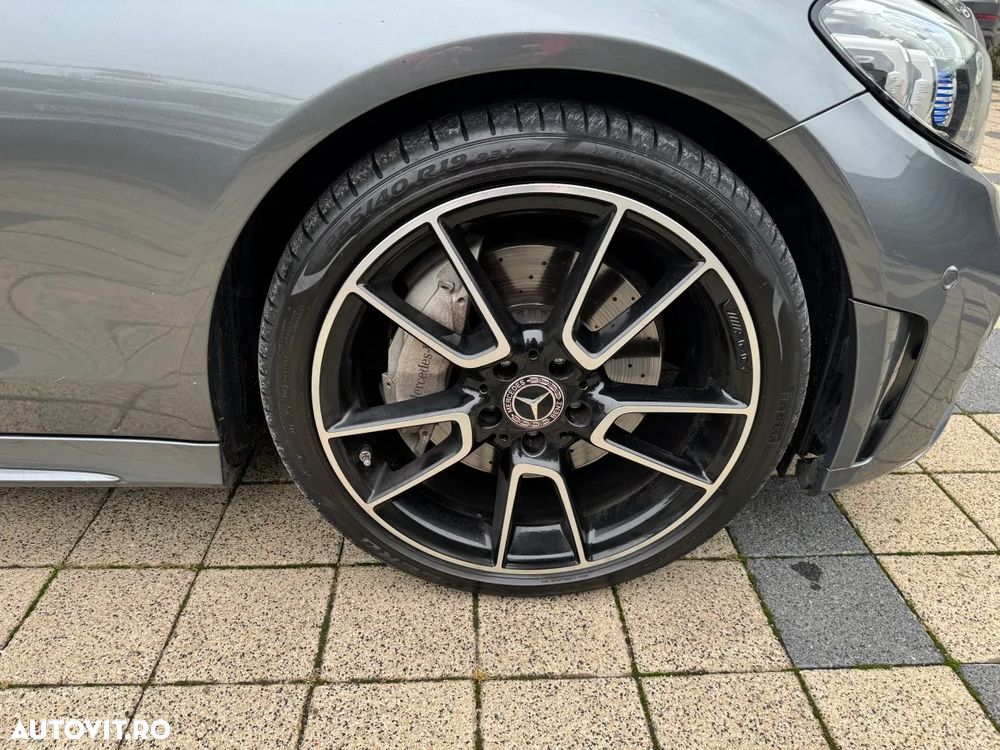 Mercedes-Benz C 300 Coupe 4Matic 9G-TRONIC - 22