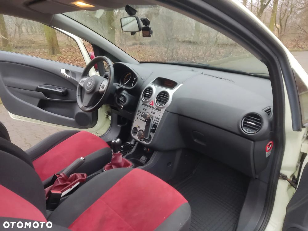 Opel Corsa 1.4 16V Limited Edition - 15