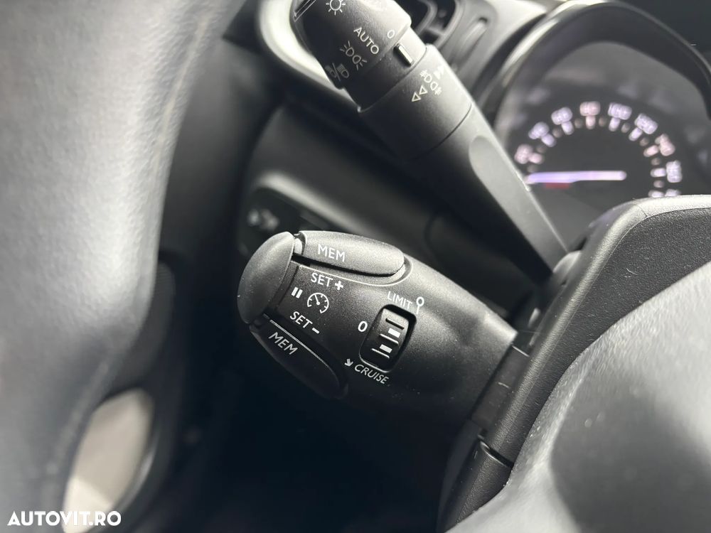 Citroën C3 Pure Tech 82 FEEL - 26