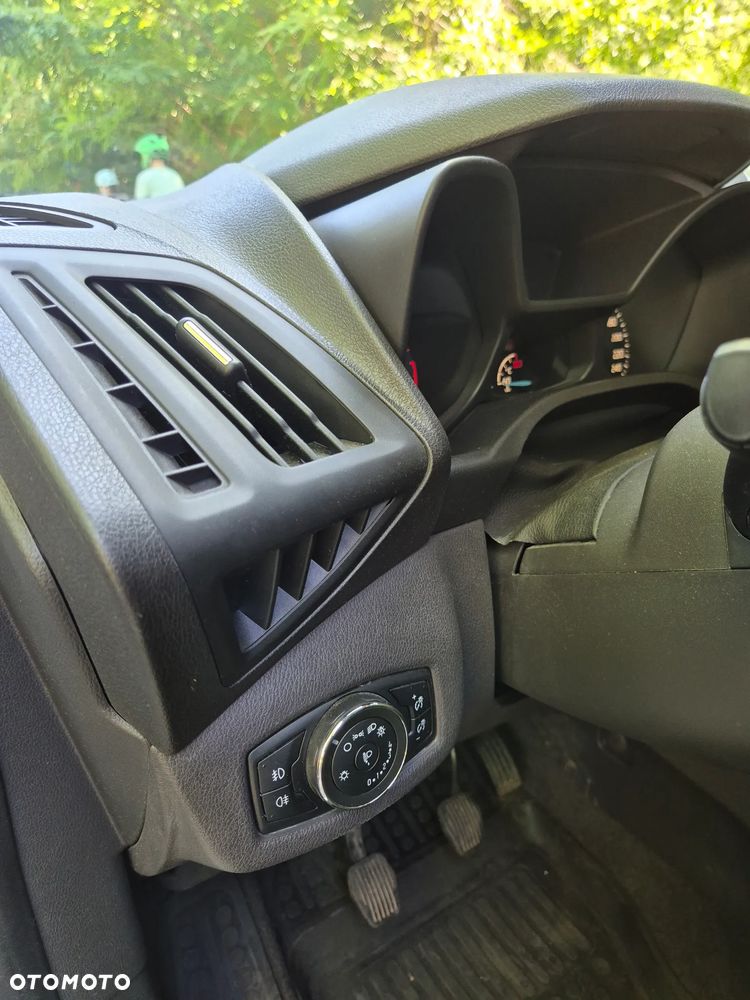 Ford Transit Connect - 17