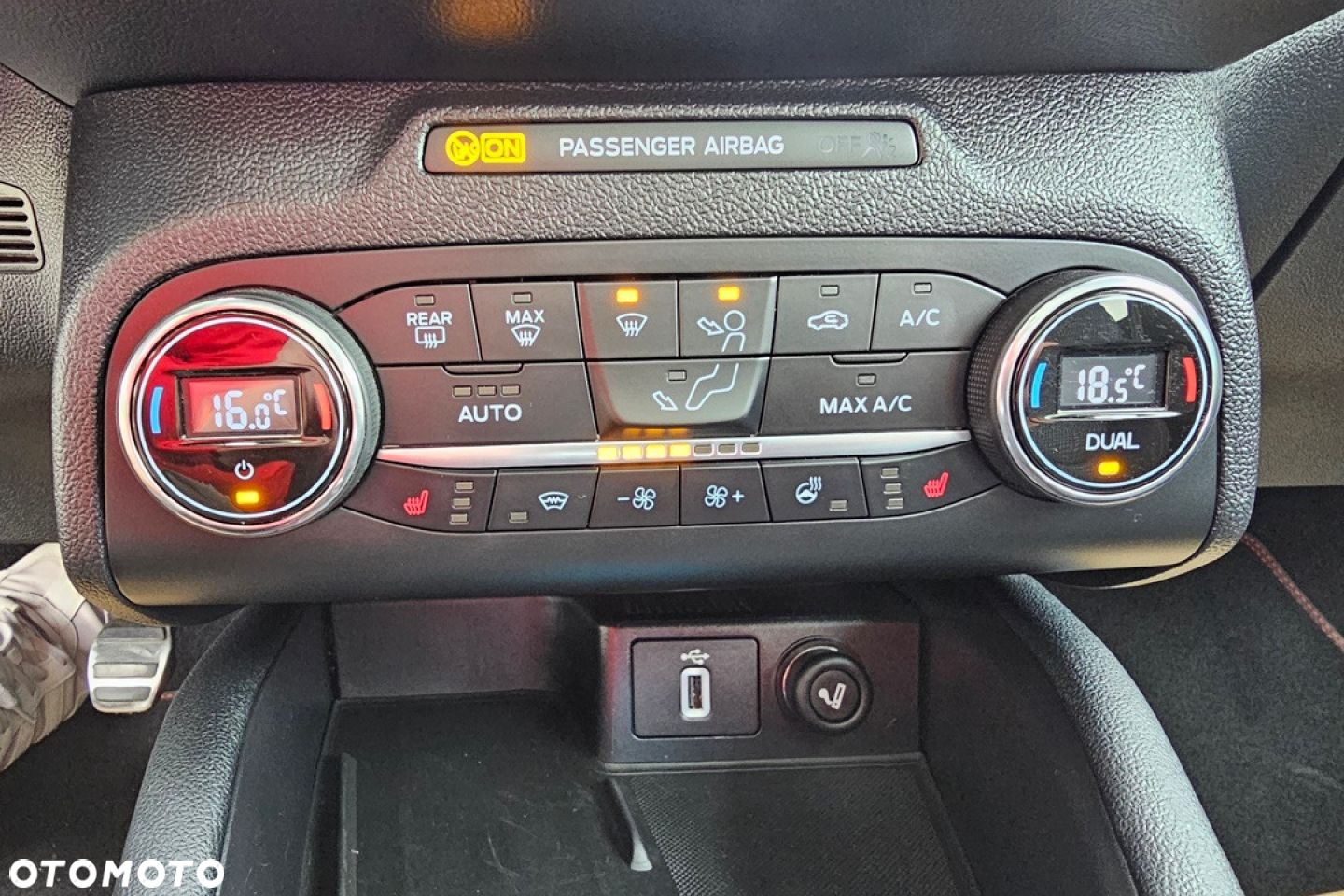 Ford Focus - 26