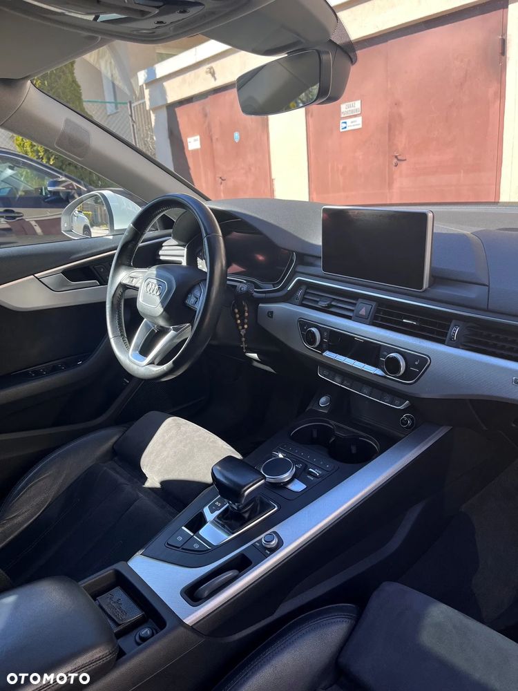 Audi A4 Allroad - 12
