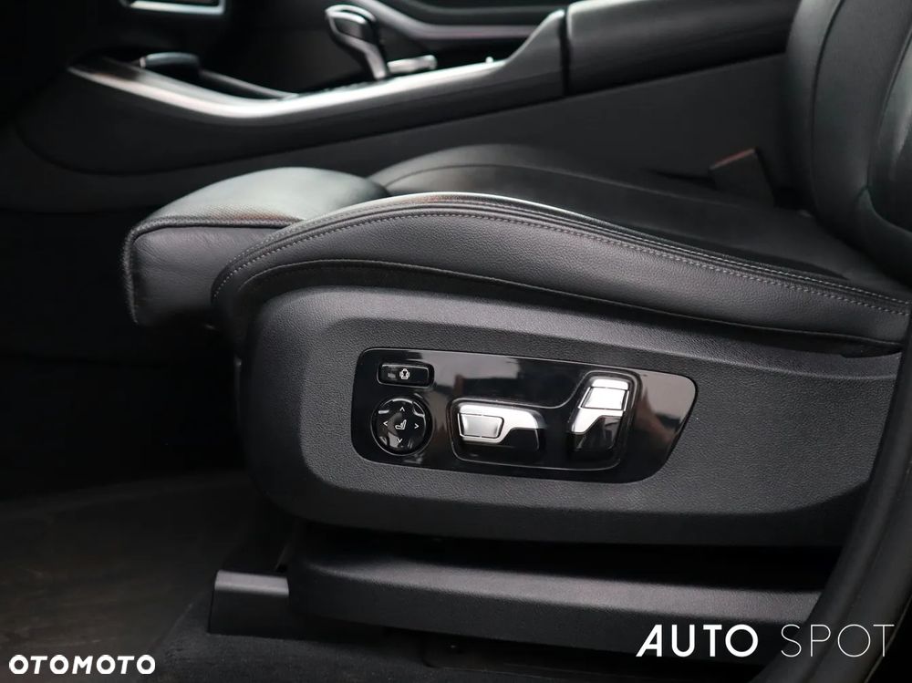 BMW X5 xDrive45e - 18