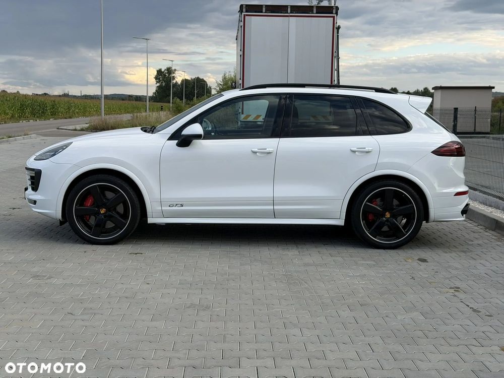 Porsche Cayenne GTS - 20