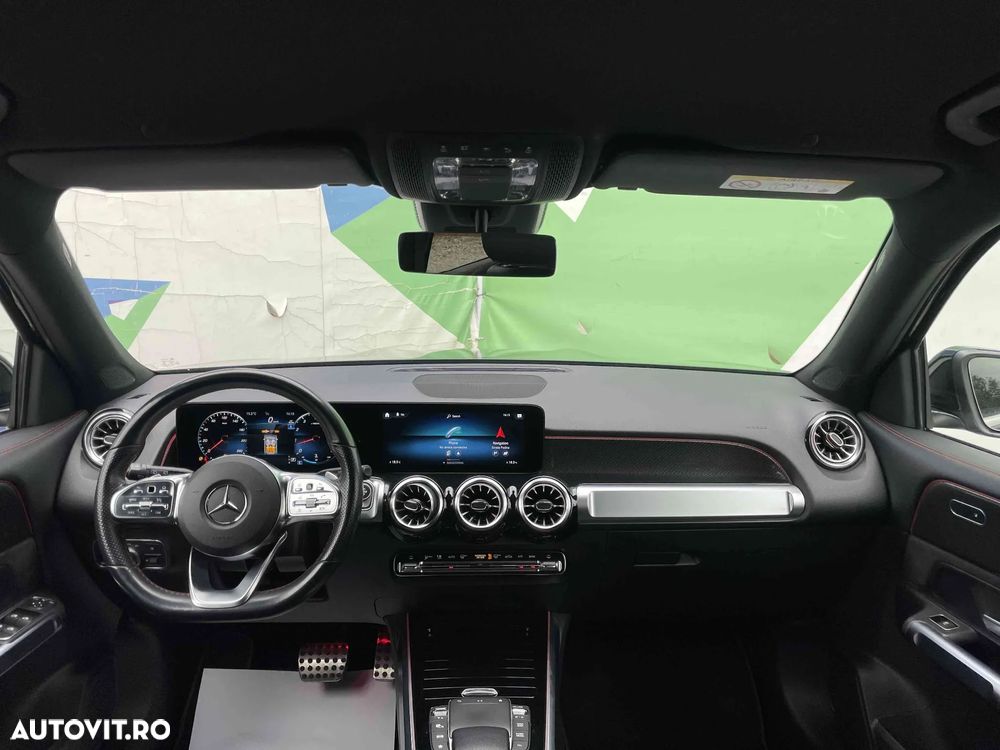 Mercedes-Benz GLB - 16