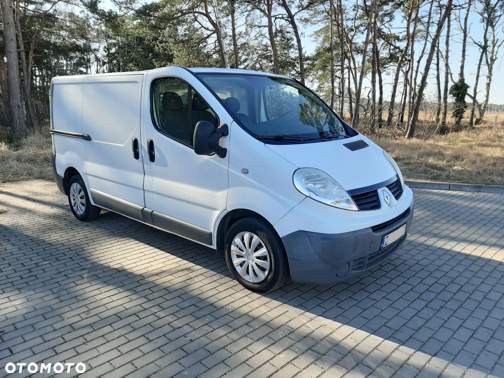 Renault TRAFIC - 1