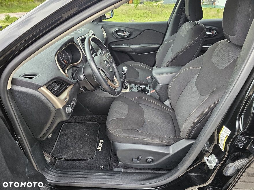 Jeep Cherokee 2.0 MJD 4x2 Longitude EU6 - 13