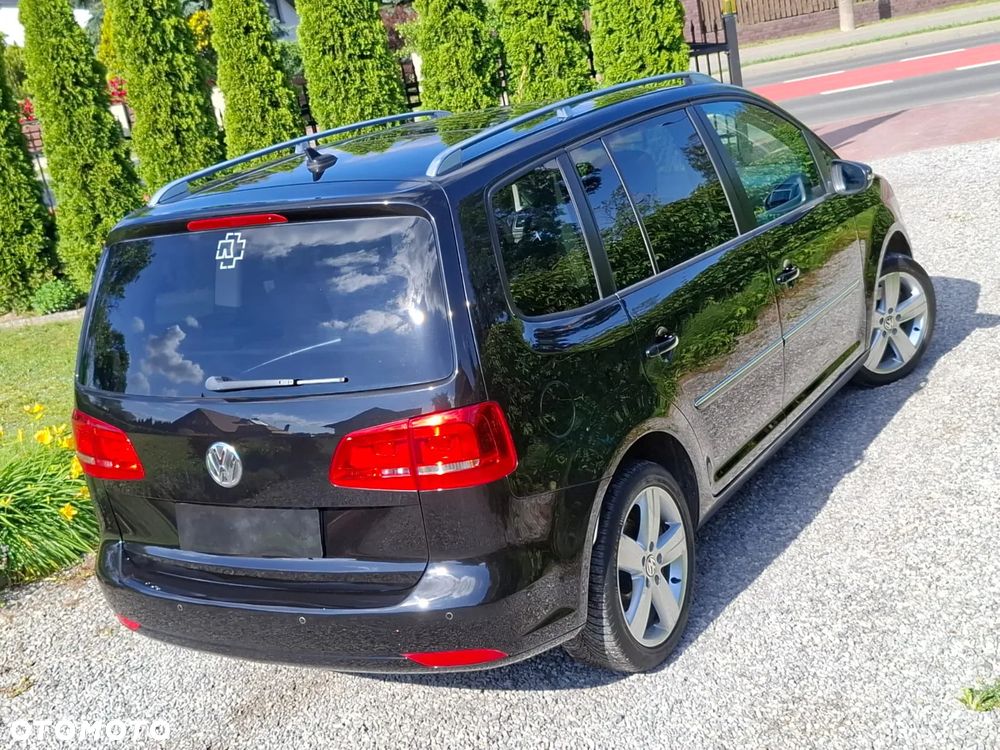 Volkswagen Touran 2.0 TDI DPF Highline DSG - 10