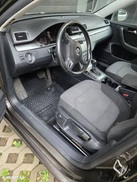 Volkswagen Passat - 7