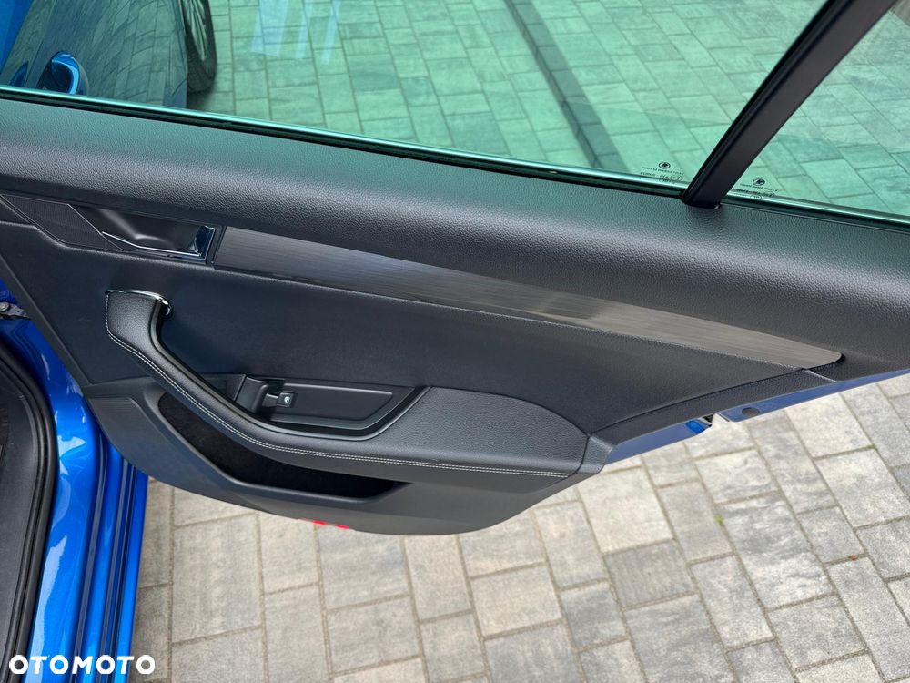 Skoda Superb 2.0 TDI SCR Style DSG - 39
