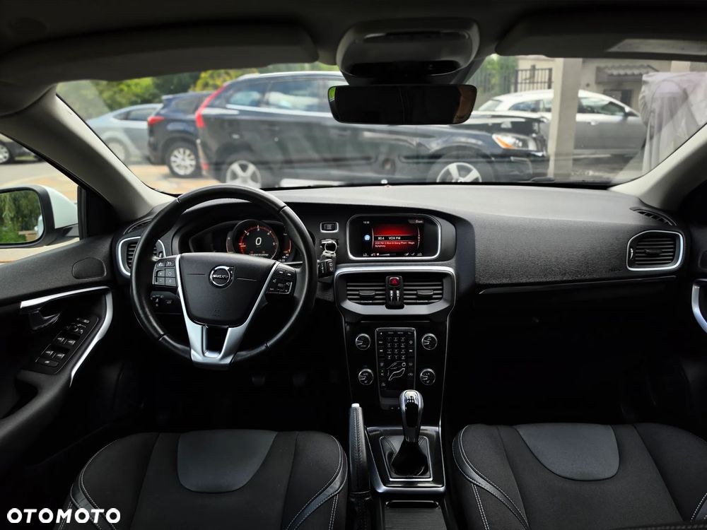 Volvo V40 - 34