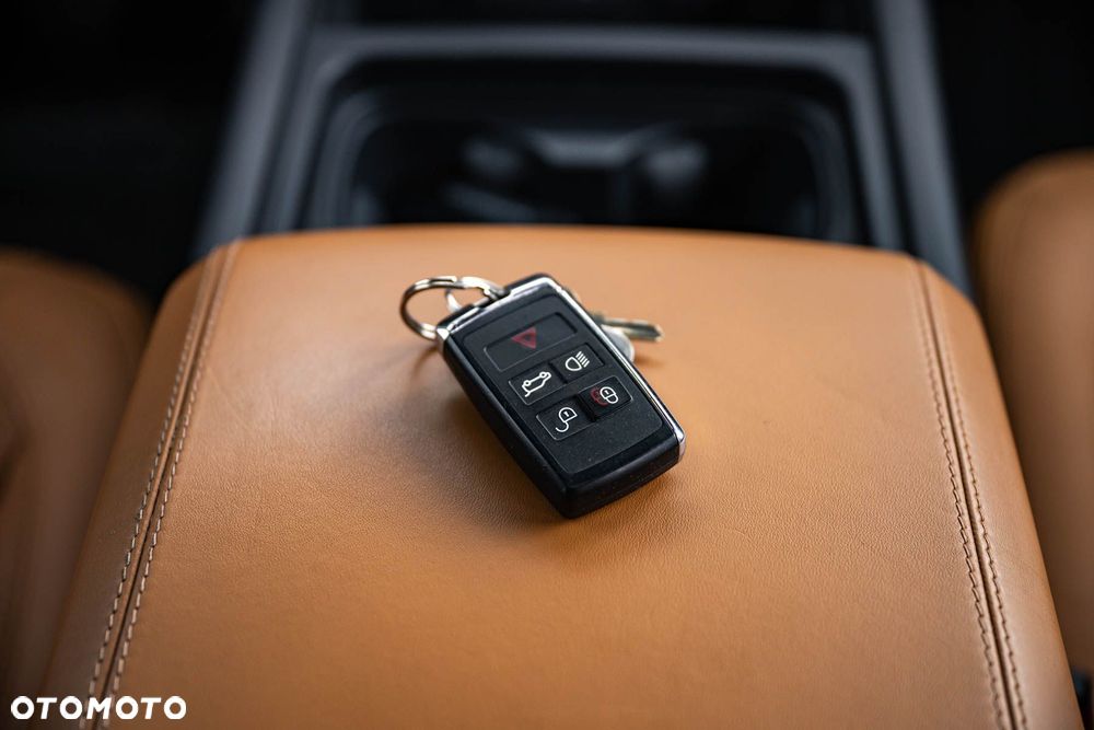 Land Rover Defender 3.0 D250 mHEV SEdona Edition - 21