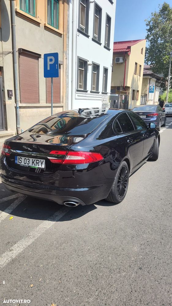 Jaguar XF 2.2D Luxury - 4