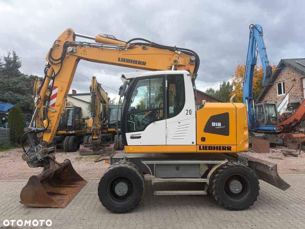 Liebherr A 918 Compact