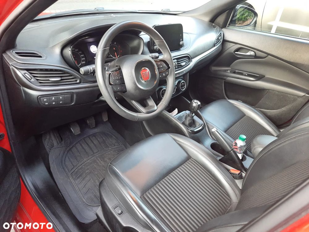 Fiat Tipo 1.6 MultiJet 16v Sport - 10