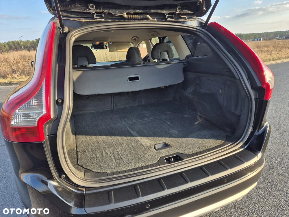 Volvo XC 60 D3 R Design - 6