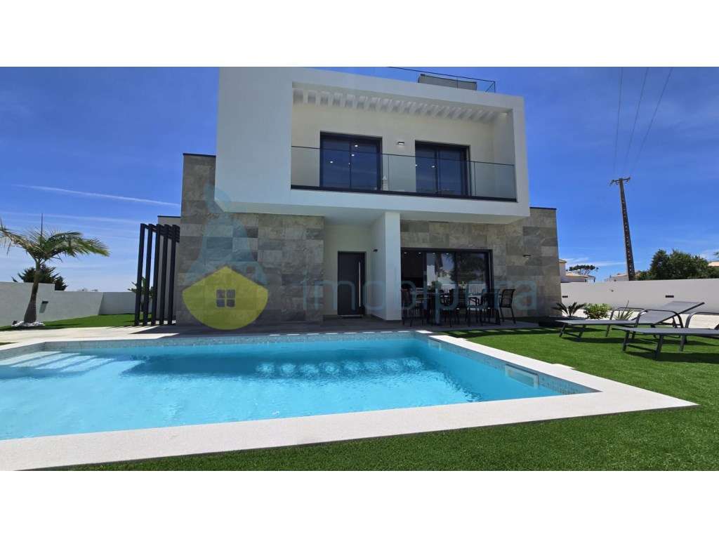 MORADIA T2+1 COM PISCINA PARA VENDA EM ARMAÇÃO DE PÊRA - NOVA CONST... - Grande imagem: 3/30
