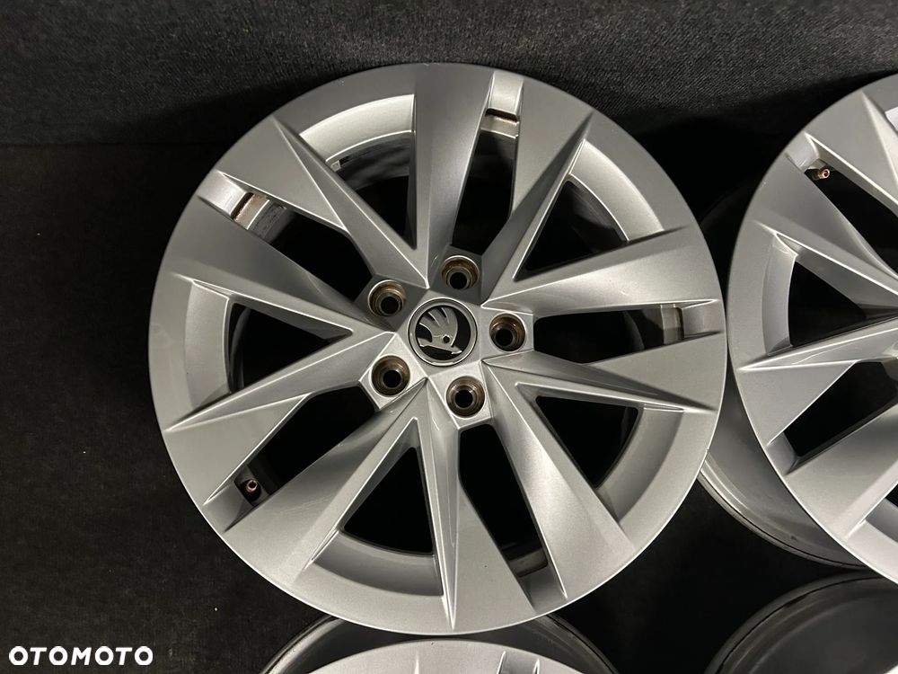 Alufelgi Skoda Octavia IV, III, Karoq, VW Golf 6, 7, Caddy, Touran 17 cali 5x112 4szt. Ładne! - 14