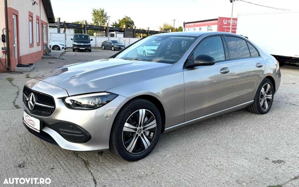 Mercedes-Benz C - 4