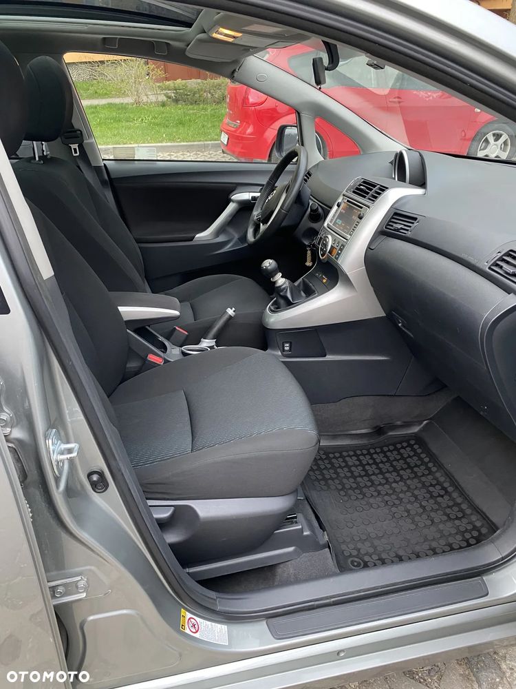 Toyota Verso 1.8 Sol EU5 - 6
