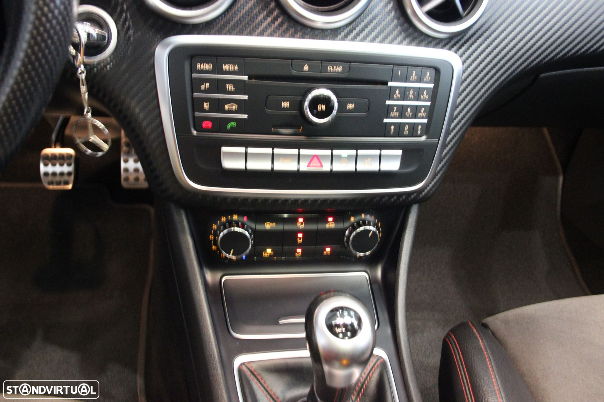 Mercedes-Benz A 200 CDi BE AMG Line - 7