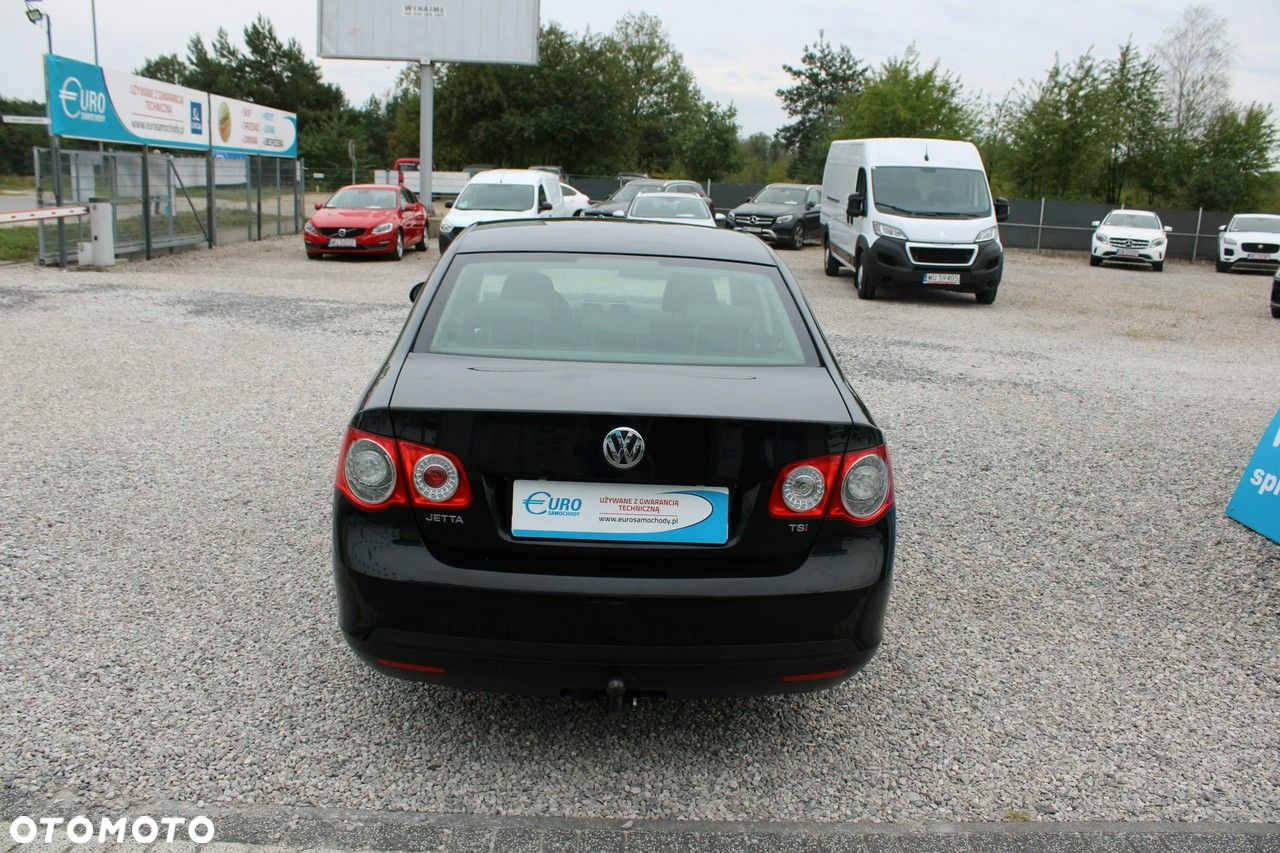 Volkswagen Jetta - 7