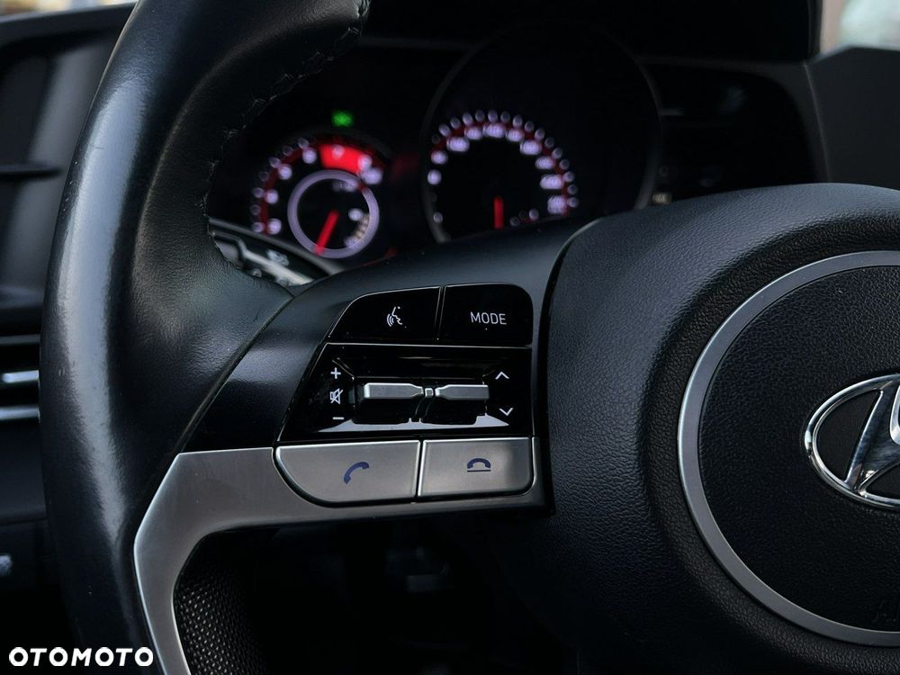 Hyundai Elantra - 16