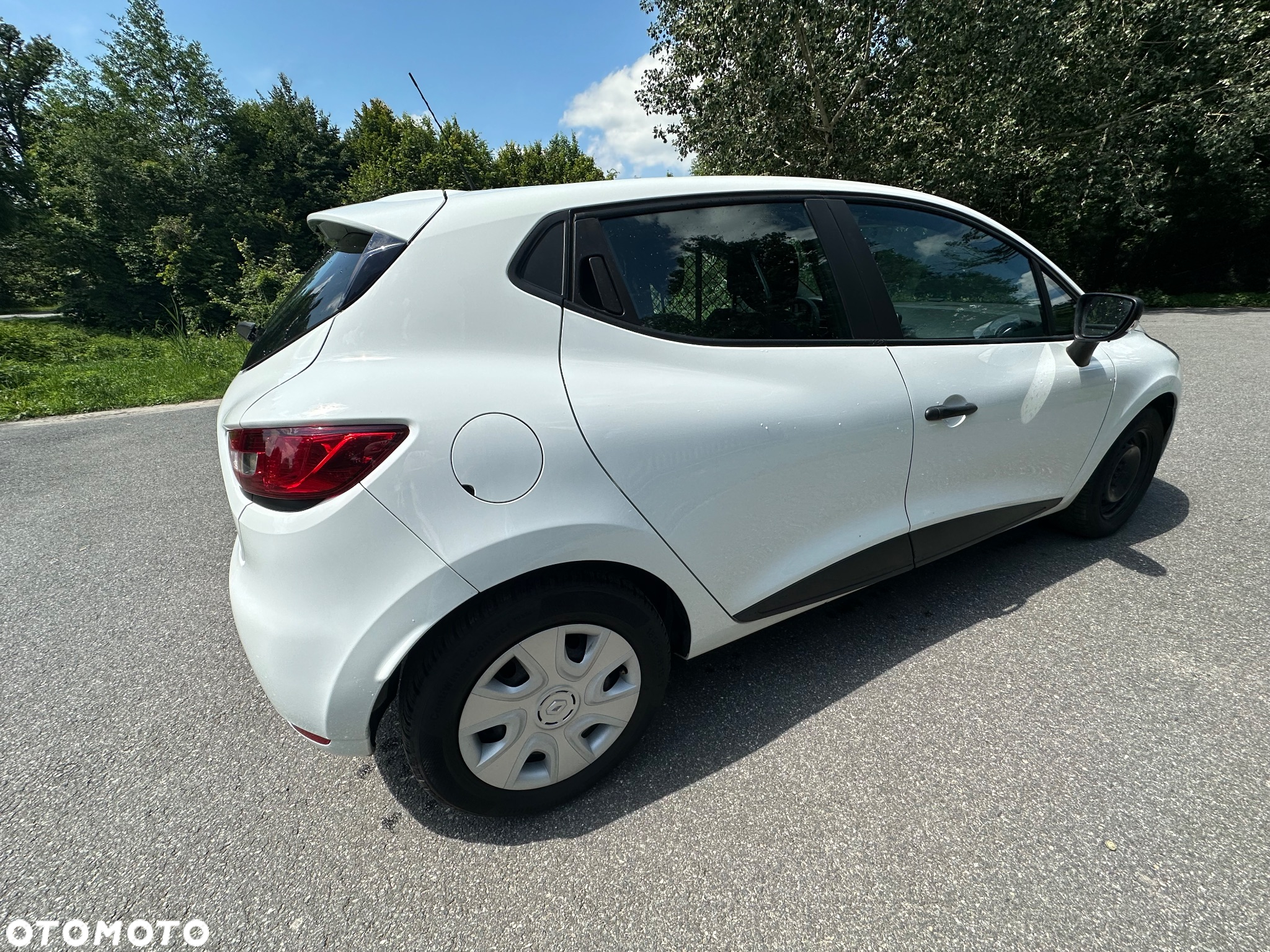 Renault CLIO - 7