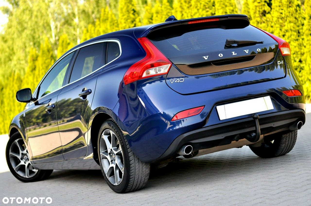 Volvo V40 D4 Drive-E Ocean Race - 4